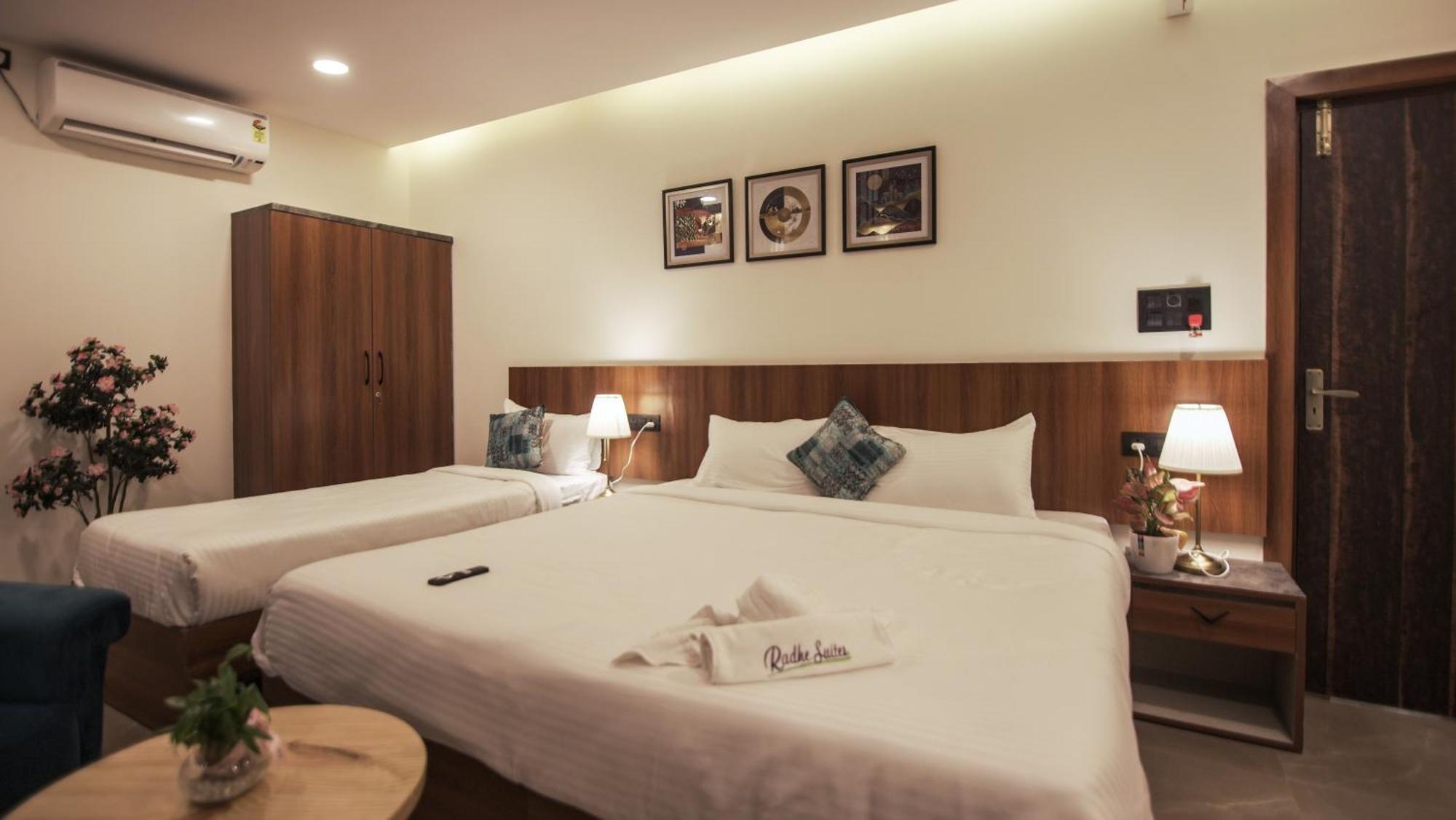 Radhe Suites Hyderabad Bagian luar foto