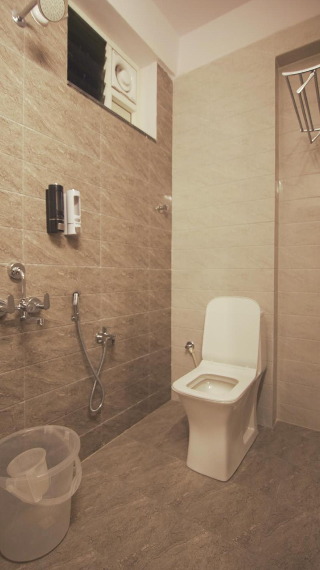 Radhe Suites Hyderabad Bagian luar foto